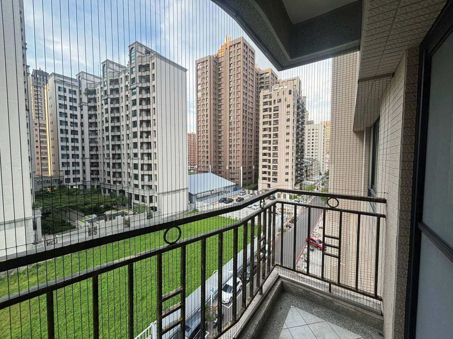 高雄鼓山-彩石大樓